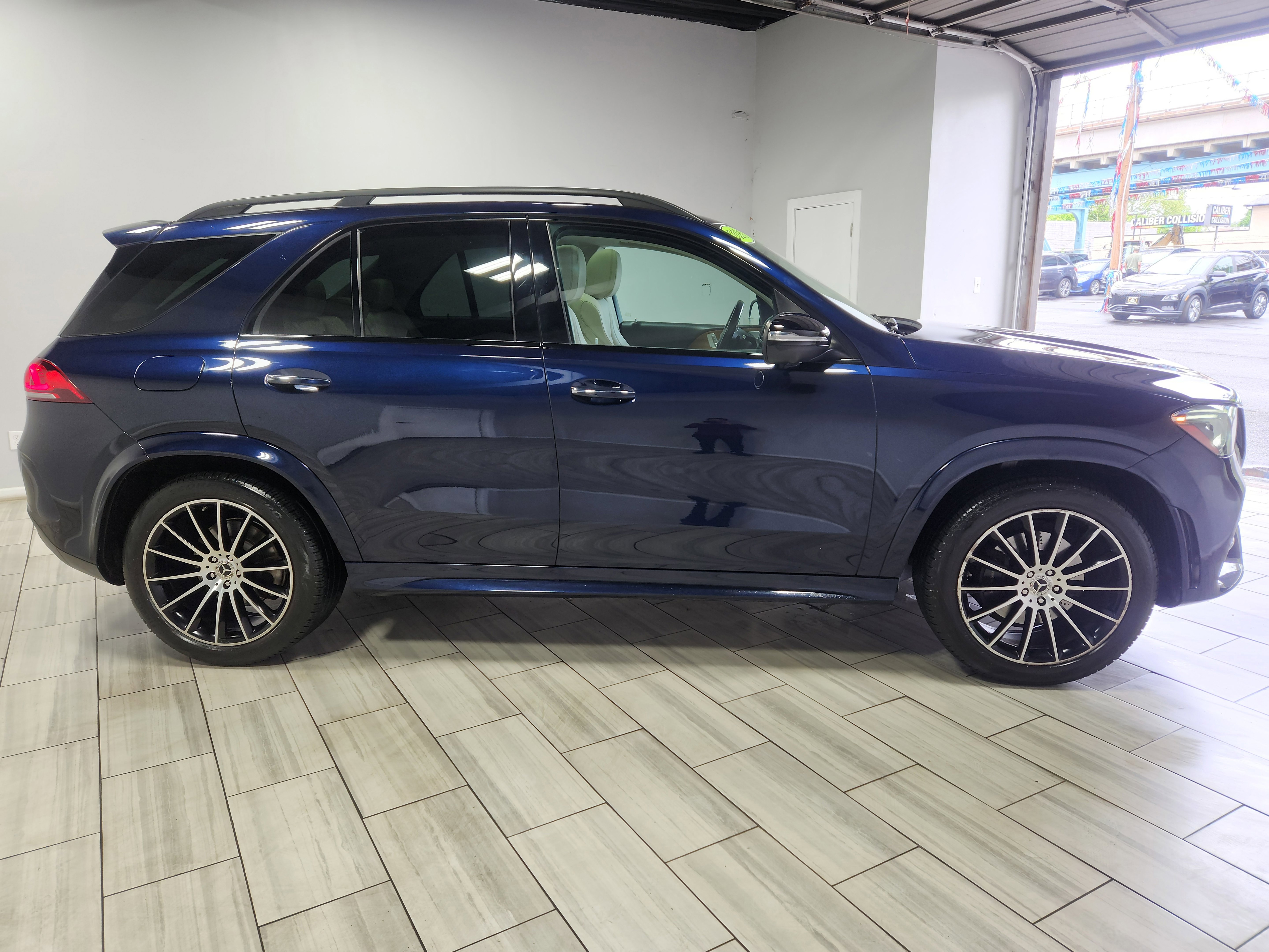 Used 2020 Mercedes-Benz GLE 350 4MATIC image 6