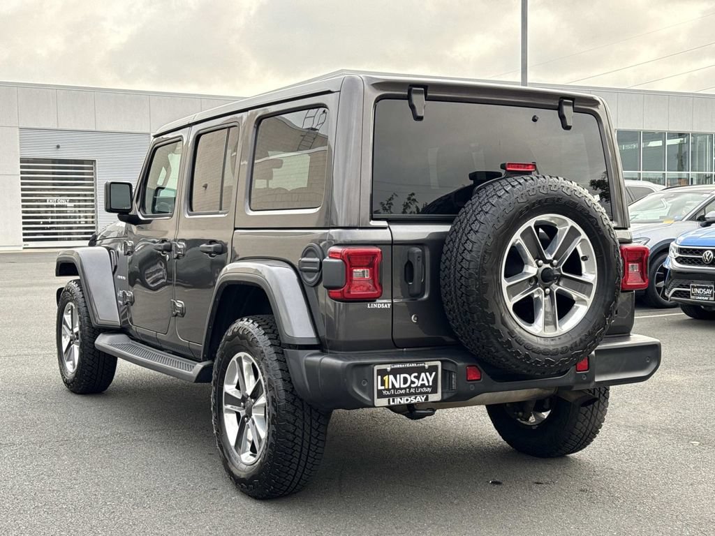 Used 2018 Jeep Wrangler Unlimited Sahara AWD/4WD image 5