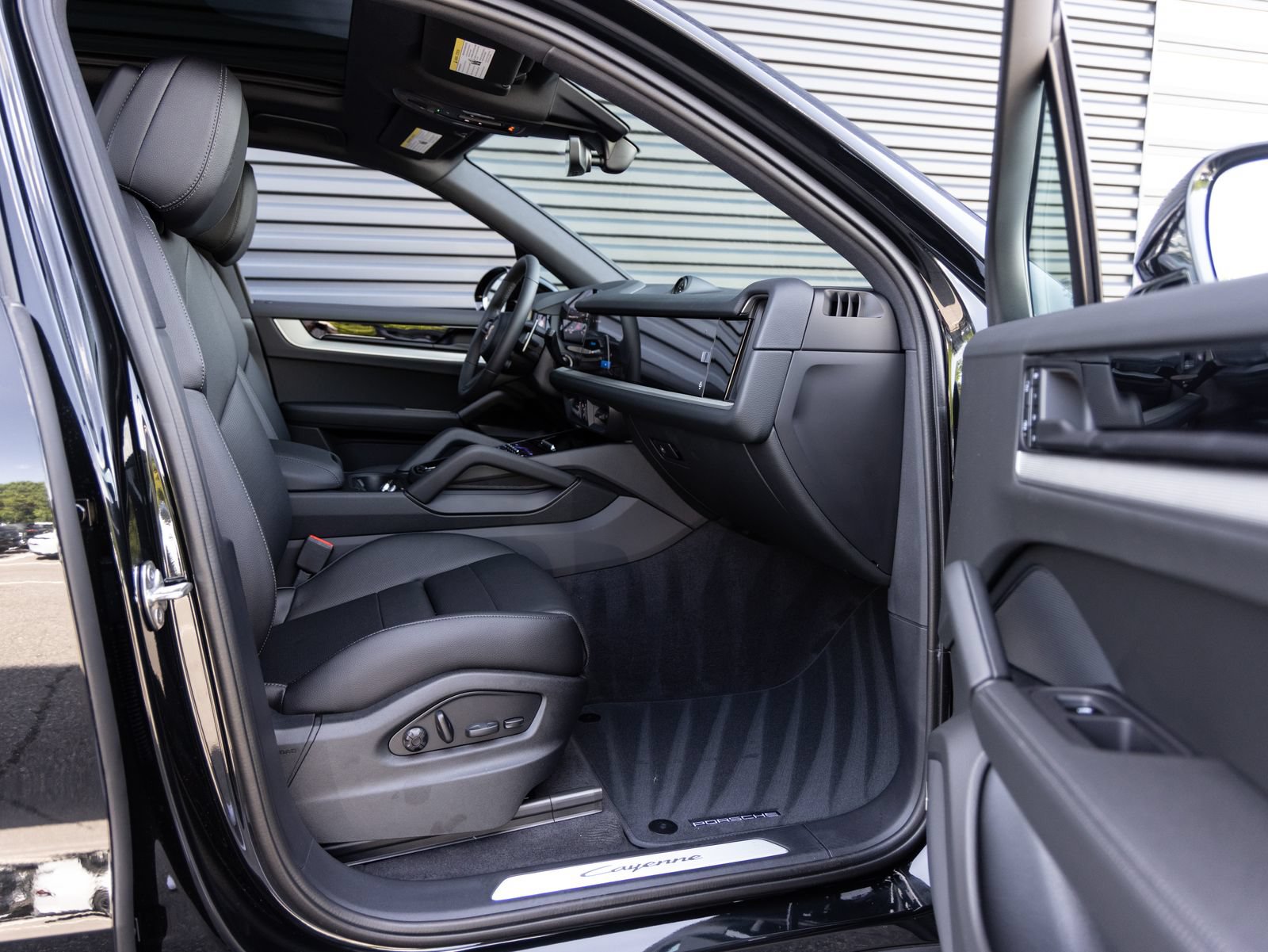 New 2026 Porsche Cayenne E-Hybrid AWD/4WD image 33