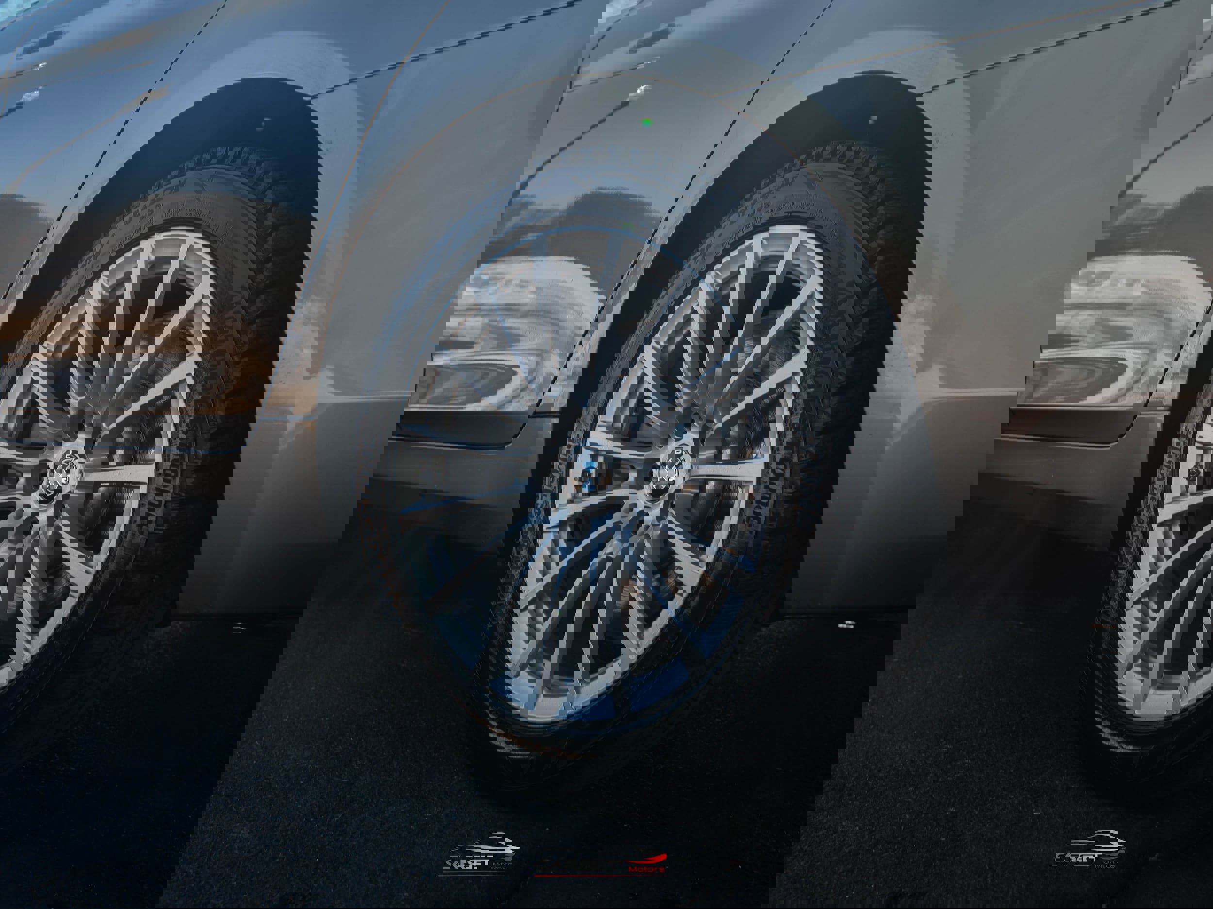 Used 2018 BMW 530i xDrive image 12