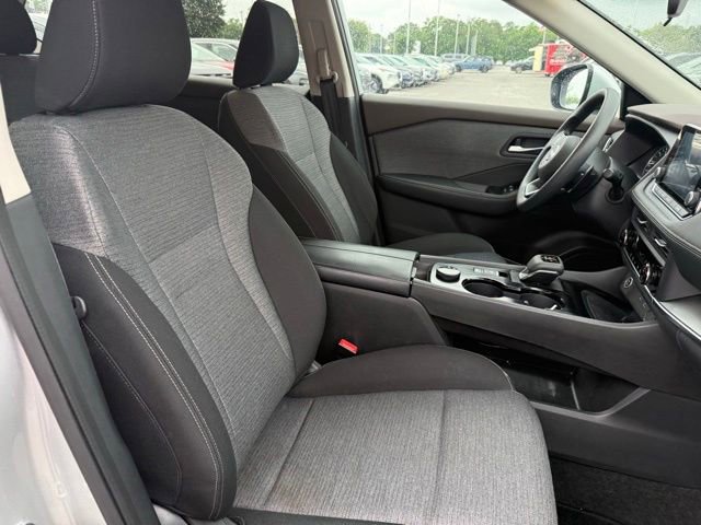 Used 2023 Nissan Rogue SV AWD/4WD image 12