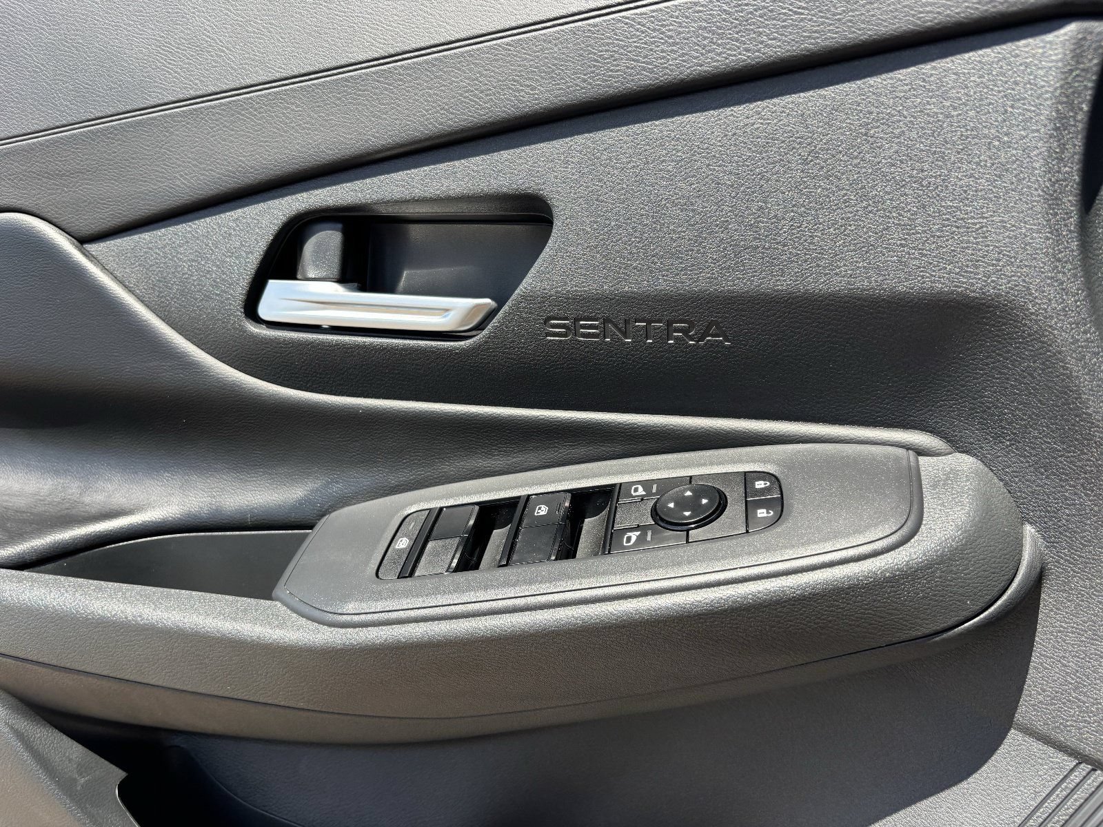 New 2026 Nissan Sentra SV w/ SV Convenience Package FWD image 11