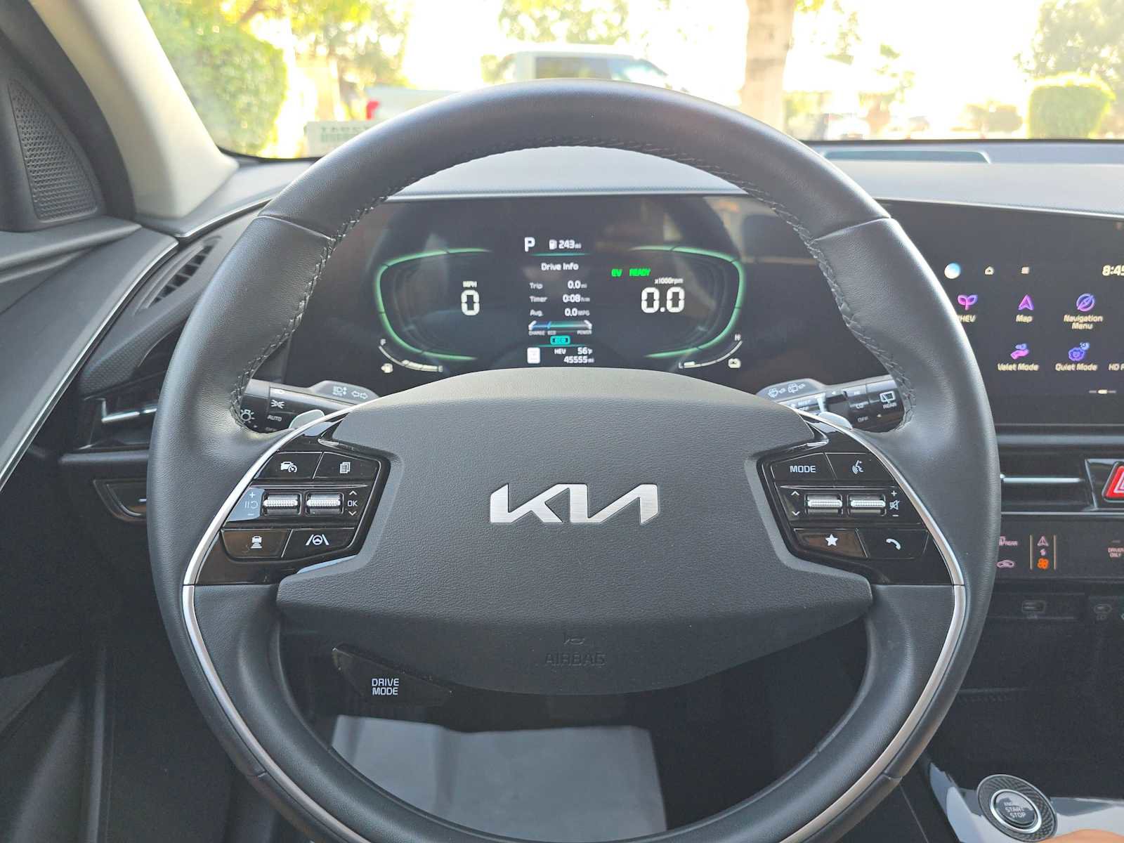 Used 2023 Kia Niro EX image 24