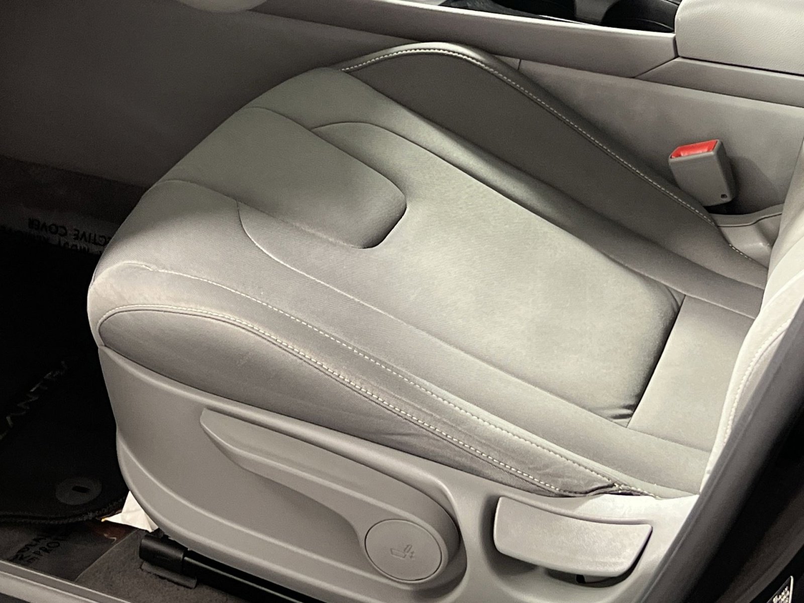 Used 2023 Hyundai Elantra Blue w/ Preferred Accessory Package image 14