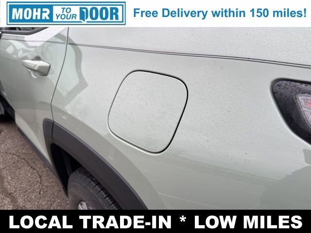 Used 2025 Chevrolet Equinox LT image 32