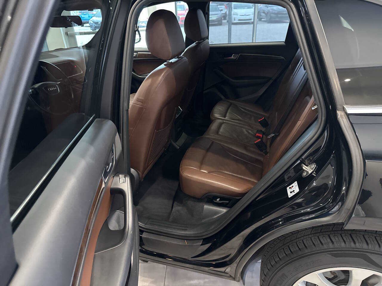 Used 2017 Audi Q5 2.0T Premium w/ Audi MMI Navigation Plus image 28