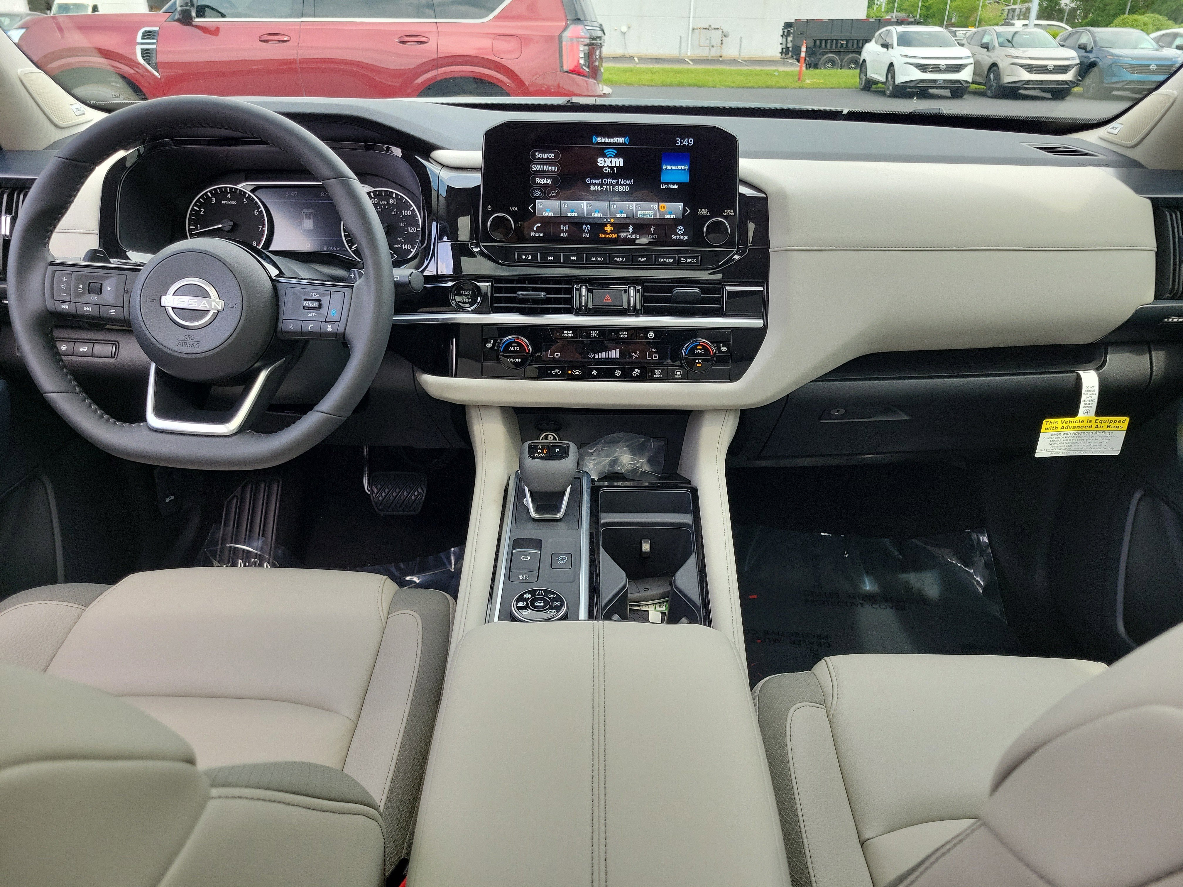 Used 2025 Nissan Pathfinder SL w/ SL Premium Package image 9