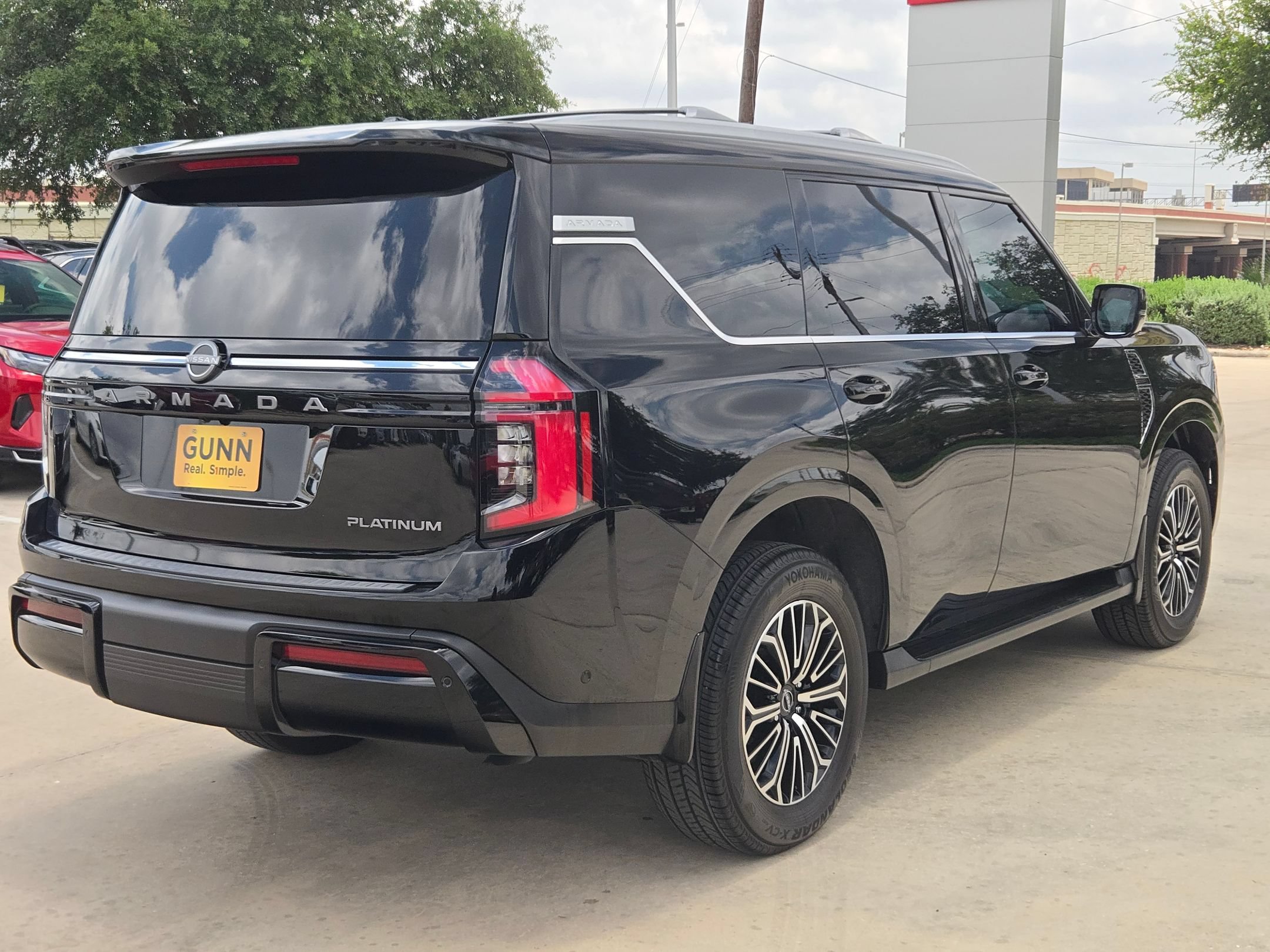 Certified 2025 Nissan Armada Platinum RWD image 3