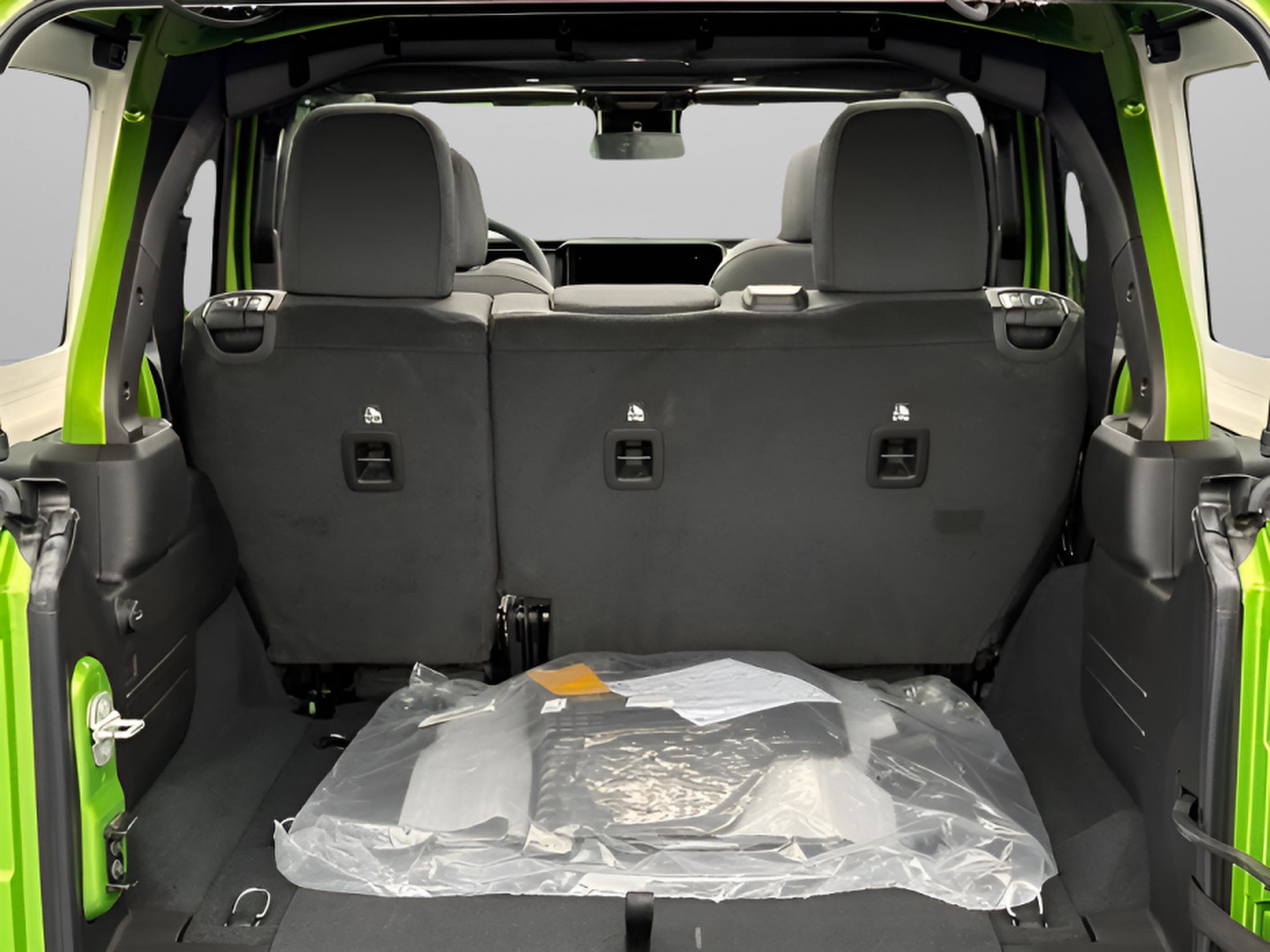 New 2025 Jeep Wrangler Willys AWD/4WD image 31