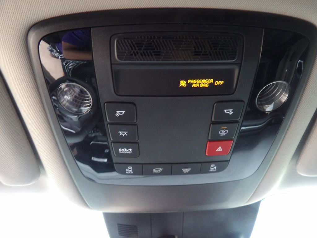 New 2026 Kia Carnival EX FWD image 24