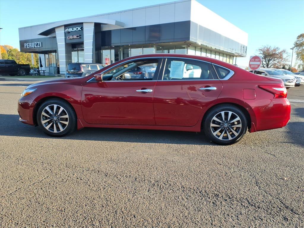 Used 2017 Nissan Altima 2.5 SV image 8