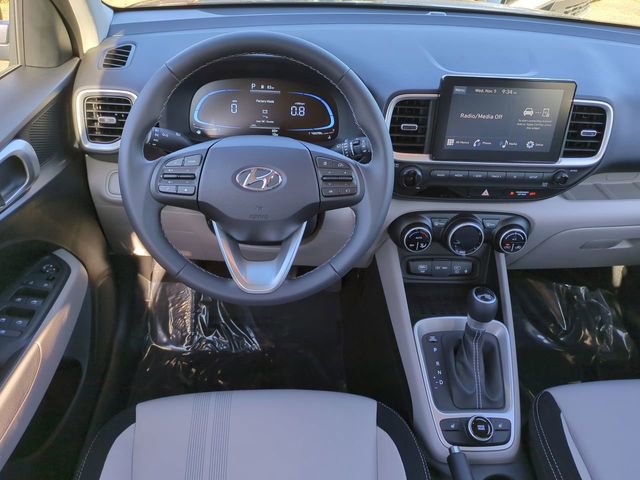 New 2026 Hyundai Venue SEL FWD image 15