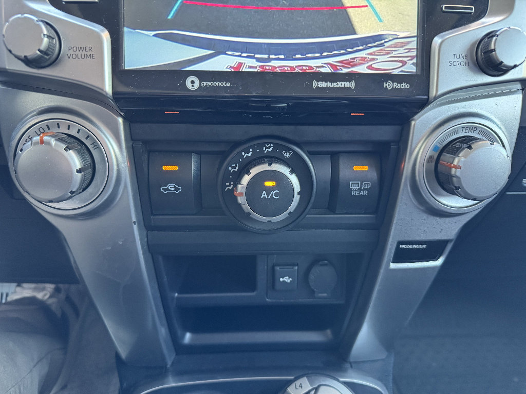 Used 2022 Toyota 4Runner SR5 Premium w/ Moonroof Package AWD/4WD image 20