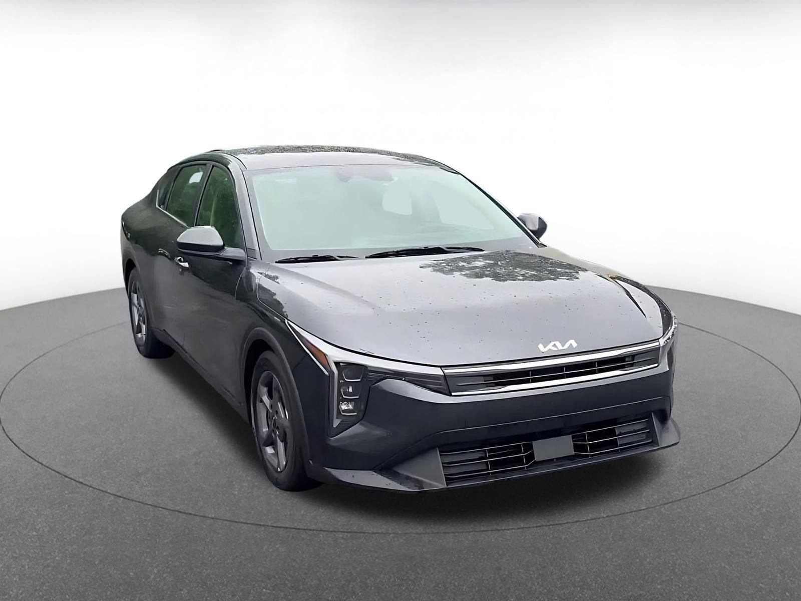 Used 2025 Kia K4 FWD image 3