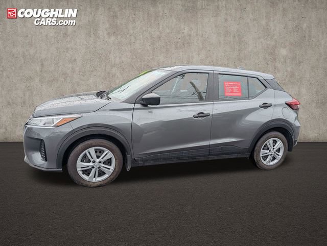 Certified 2025 Nissan Kicks Play S FWD image 4