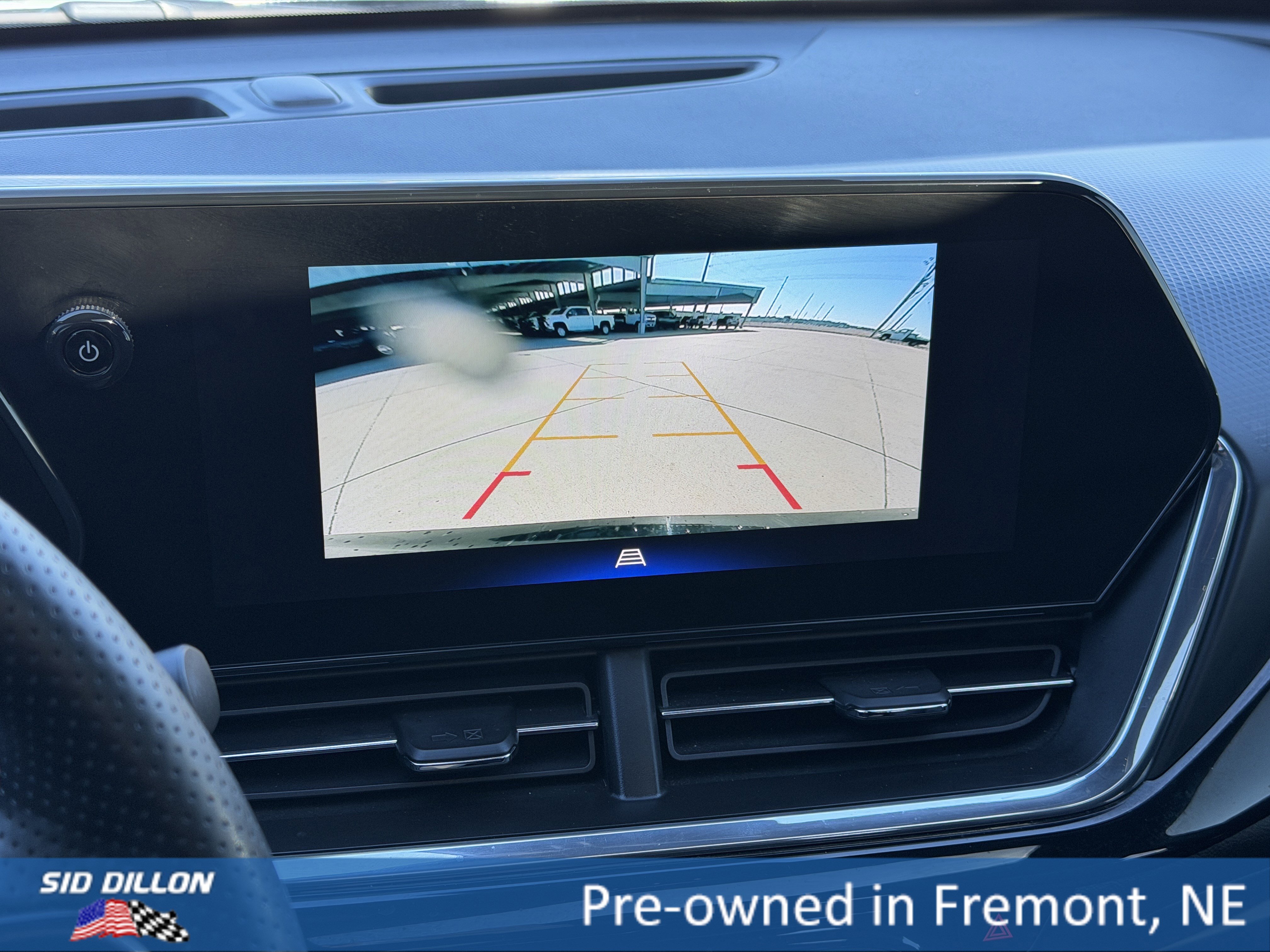 Used 2025 Chevrolet Trax RS w/ Sunroof Package FWD image 9