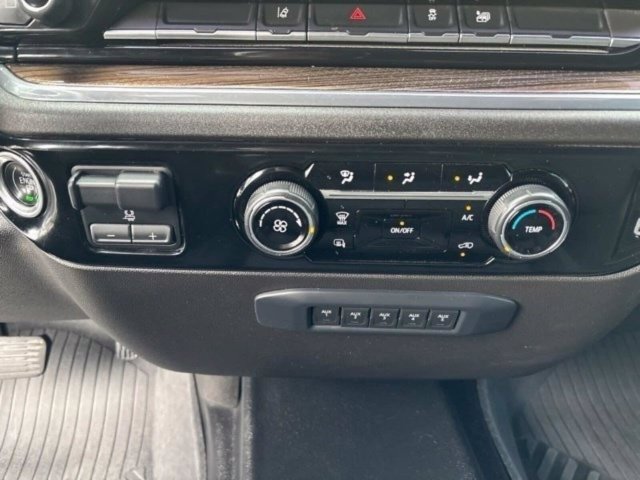 Used 2024 Chevrolet Silverado 3500 LT AWD/4WD image 24