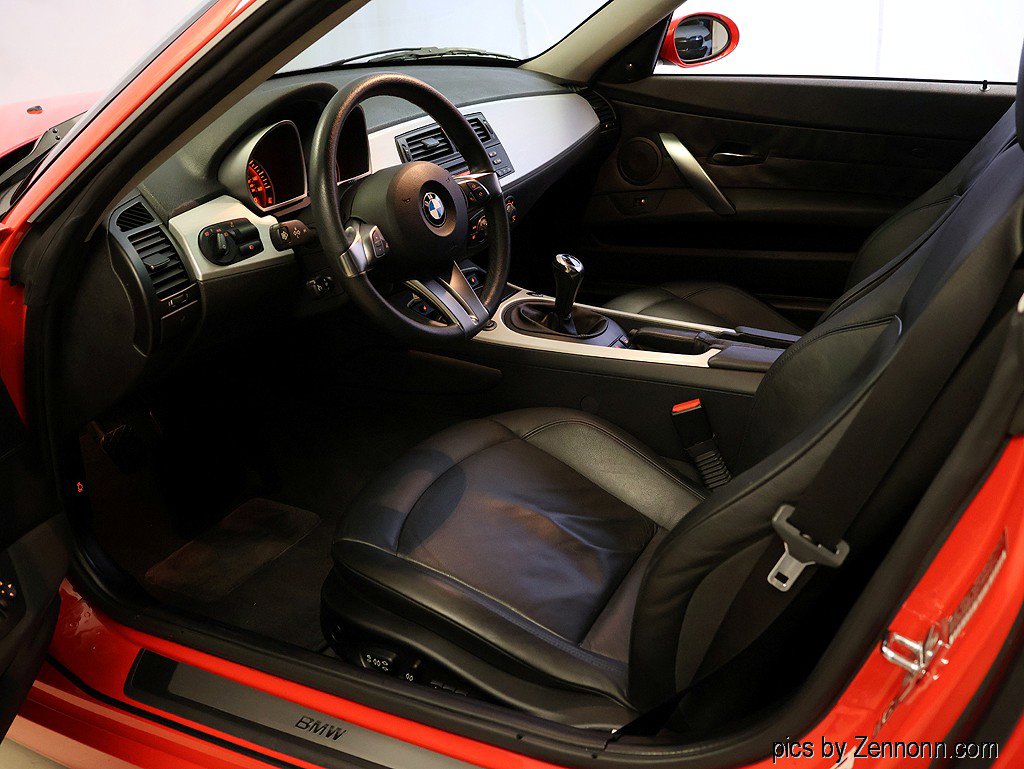 Used 2006 BMW Z4 3.0si RWD image 12