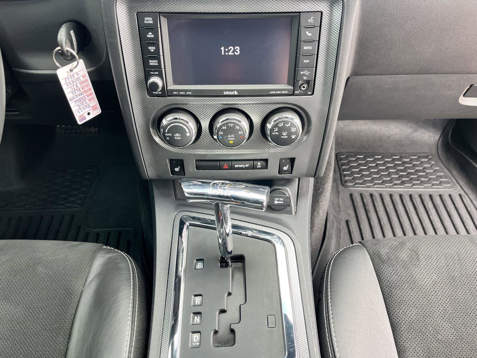 Used 2014 Dodge Challenger R/T image 26