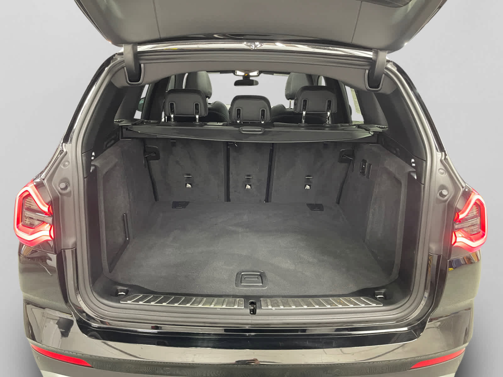 Used 2023 BMW X3 xDrive30i w/ Convenience Package image 7