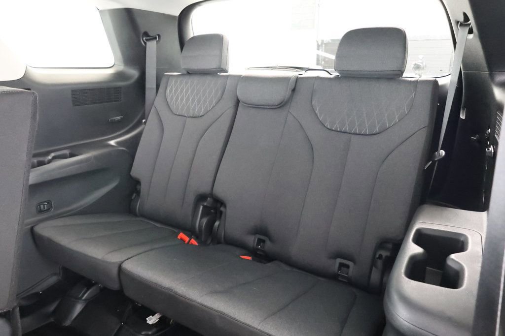 Used 2022 Hyundai Palisade SEL image 17