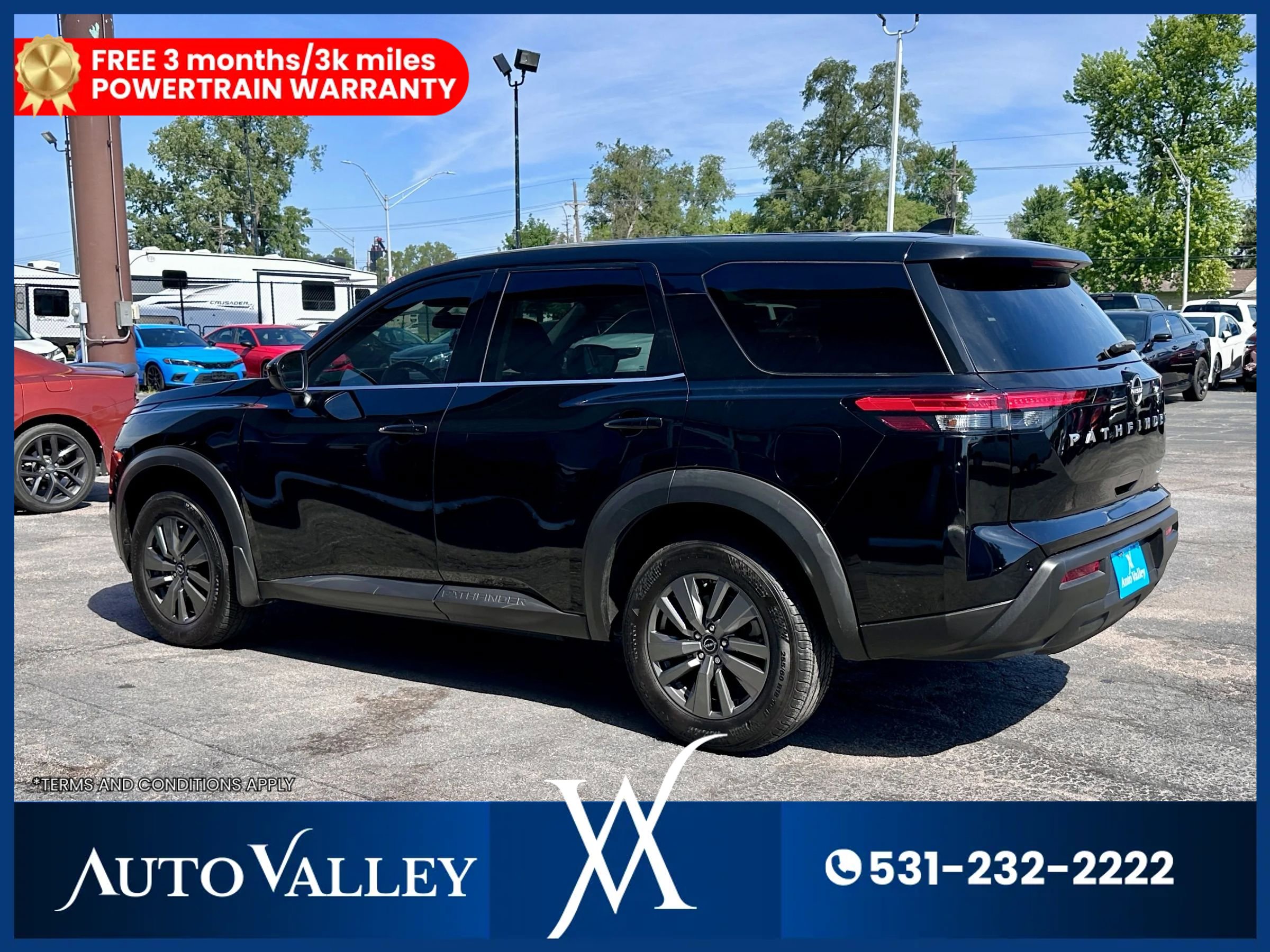 Used 2024 Nissan Pathfinder S image 5