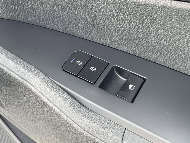 New 2026 Kia Sportage LX image 13