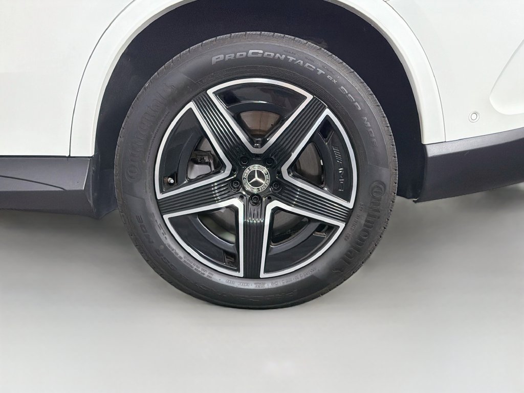 Certified 2025 Mercedes-Benz GLC 350e 4MATIC image 34