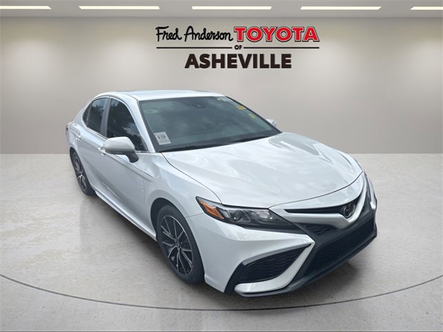 Used 2023 Toyota Camry SE