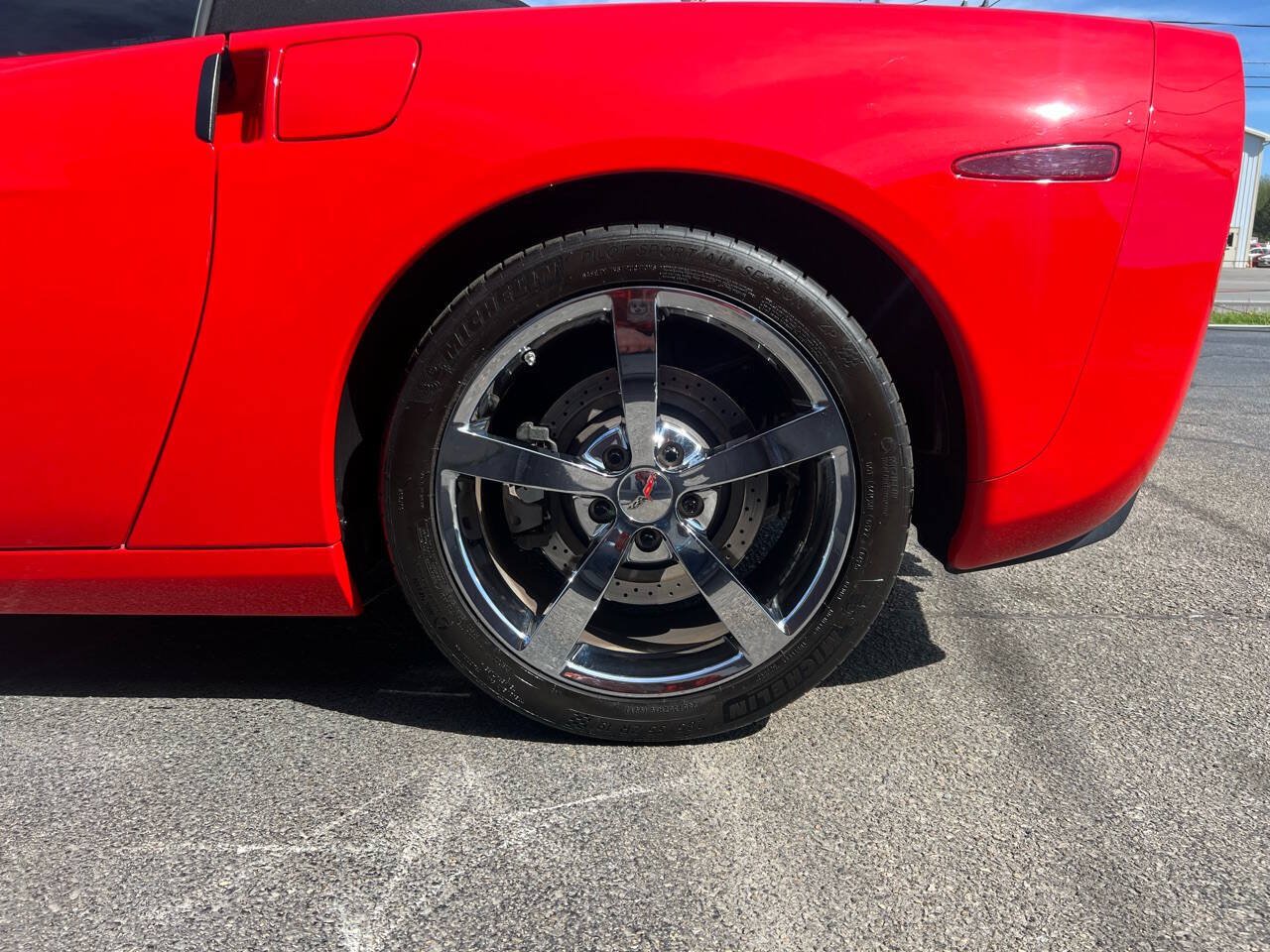 Used 2010 Chevrolet Corvette Convertible w/ Preferred Equipment Group RWD image 24