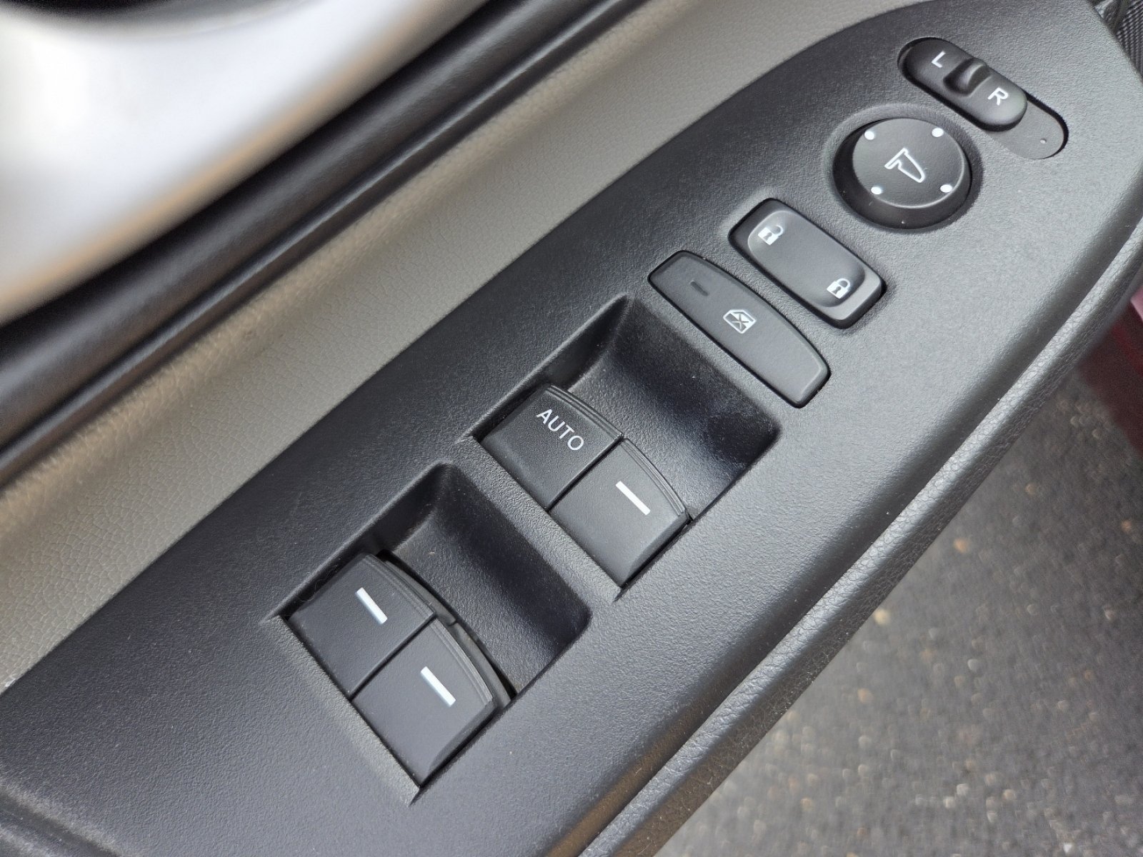 Certified 2019 Honda CR-V LX image 27