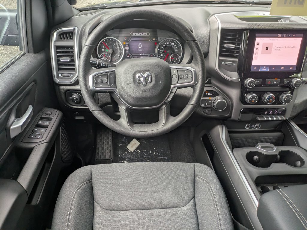 New 2026 RAM 1500 Express AWD/4WD image 14