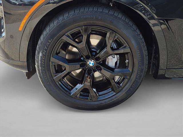Certified 2024 BMW X7 xDrive40i w/ Parking Assistance Package AWD/4WD image 25