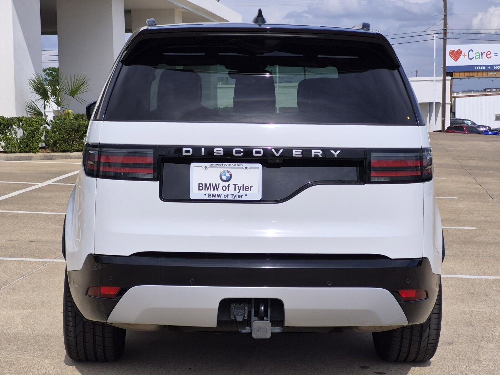 Used 2024 Land Rover Discovery Metropolitan Edition AWD/4WD image 5