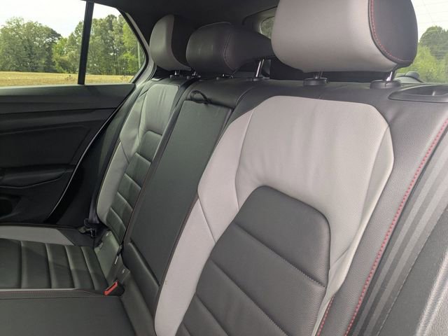 Used 2022 Volkswagen GTI SE image 31