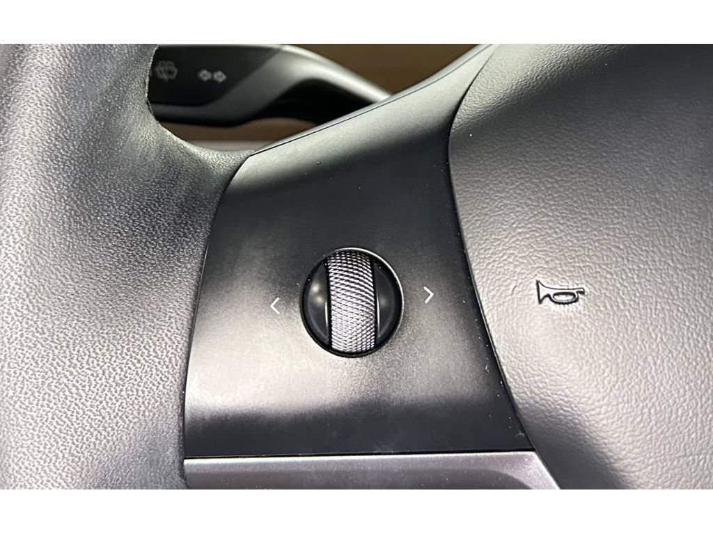 Used 2023 Tesla Model 3 Standard Range RWD image 23