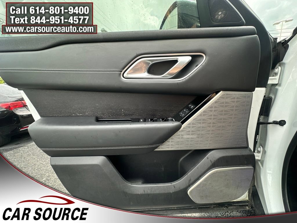 Used 2018 Land Rover Range Rover Velar R-Dynamic HSE AWD/4WD image 19
