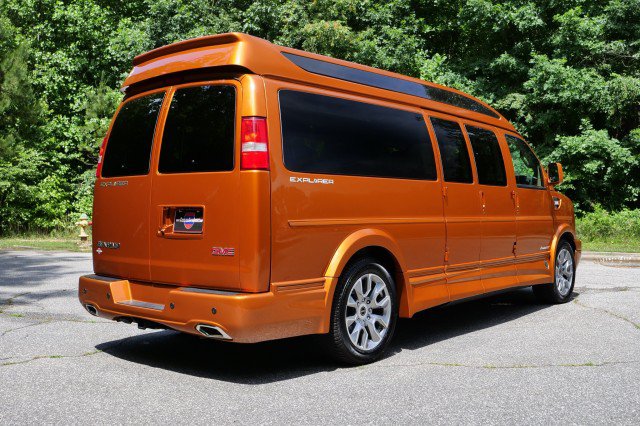 Used 2025 GMC Savana 2500 Extended w/ Driver Convenience Package RWD image 32