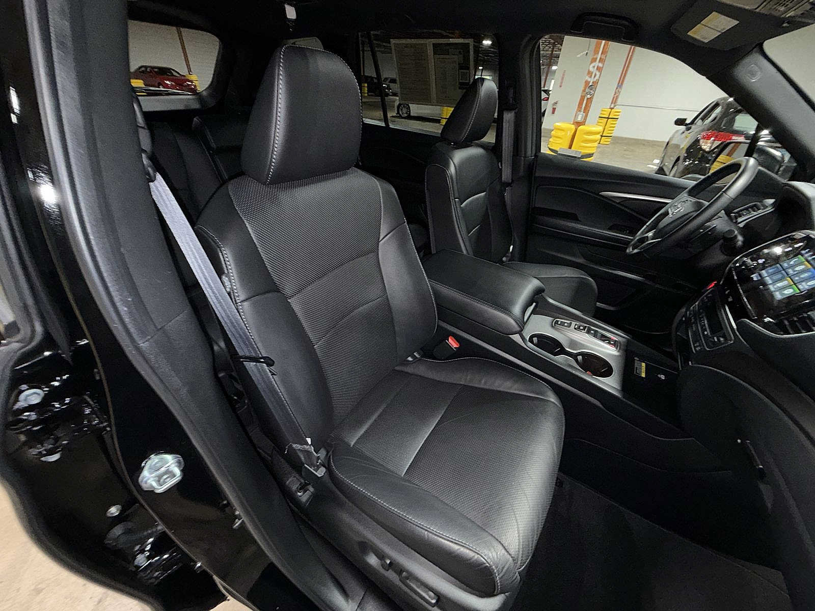 Used 2024 Honda Passport EX-L image 15