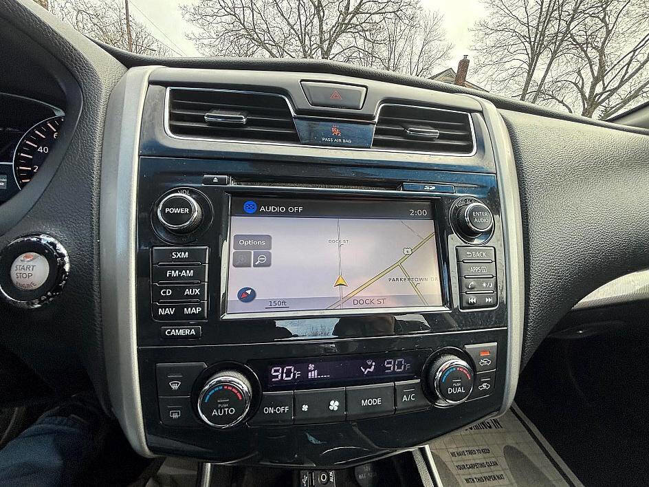 Used 2014 Nissan Altima 3.5 SL w/ Technology Package image 22