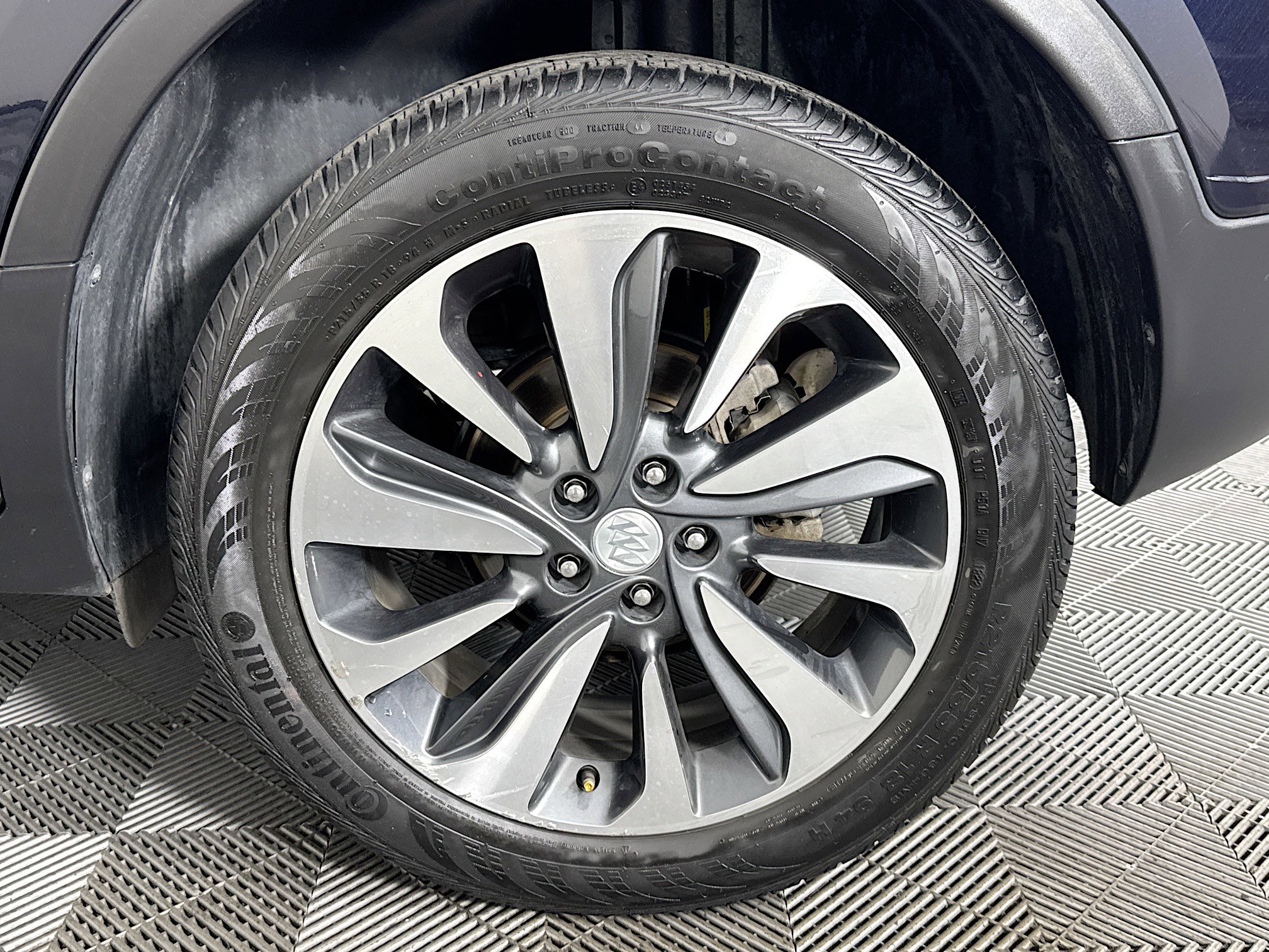 Used 2022 Buick Encore Preferred w/ Safety Package AWD/4WD image 36