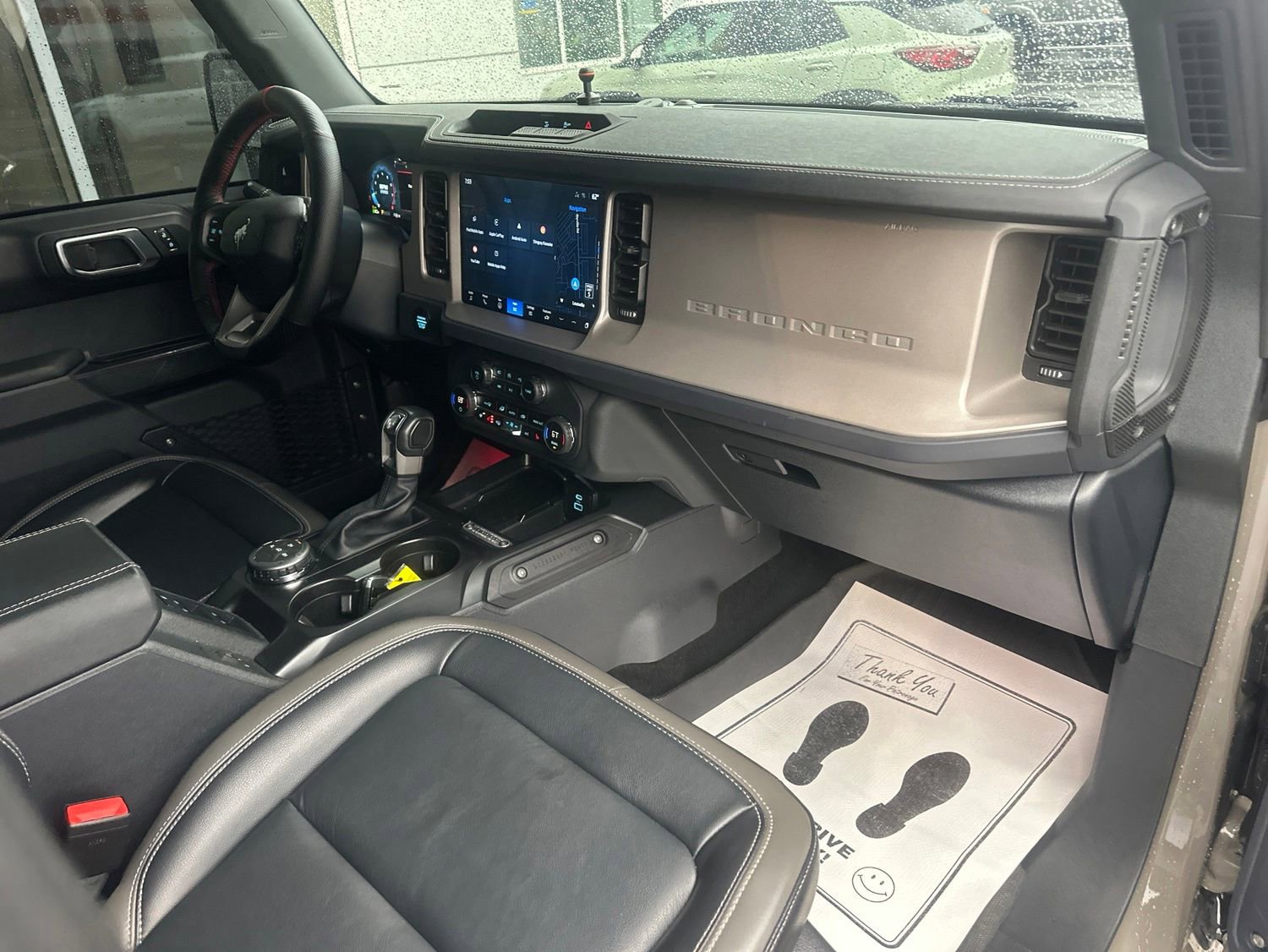 Used 2025 Ford Bronco Outer Banks AWD/4WD image 10