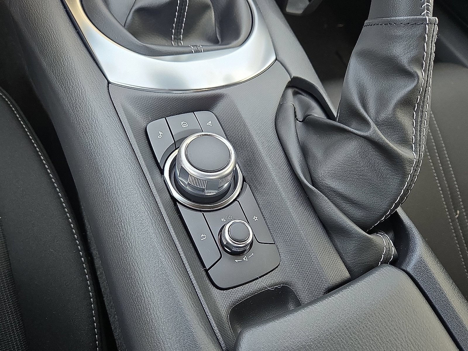 New 2026 MAZDA MX-5 Miata Sport RWD image 29