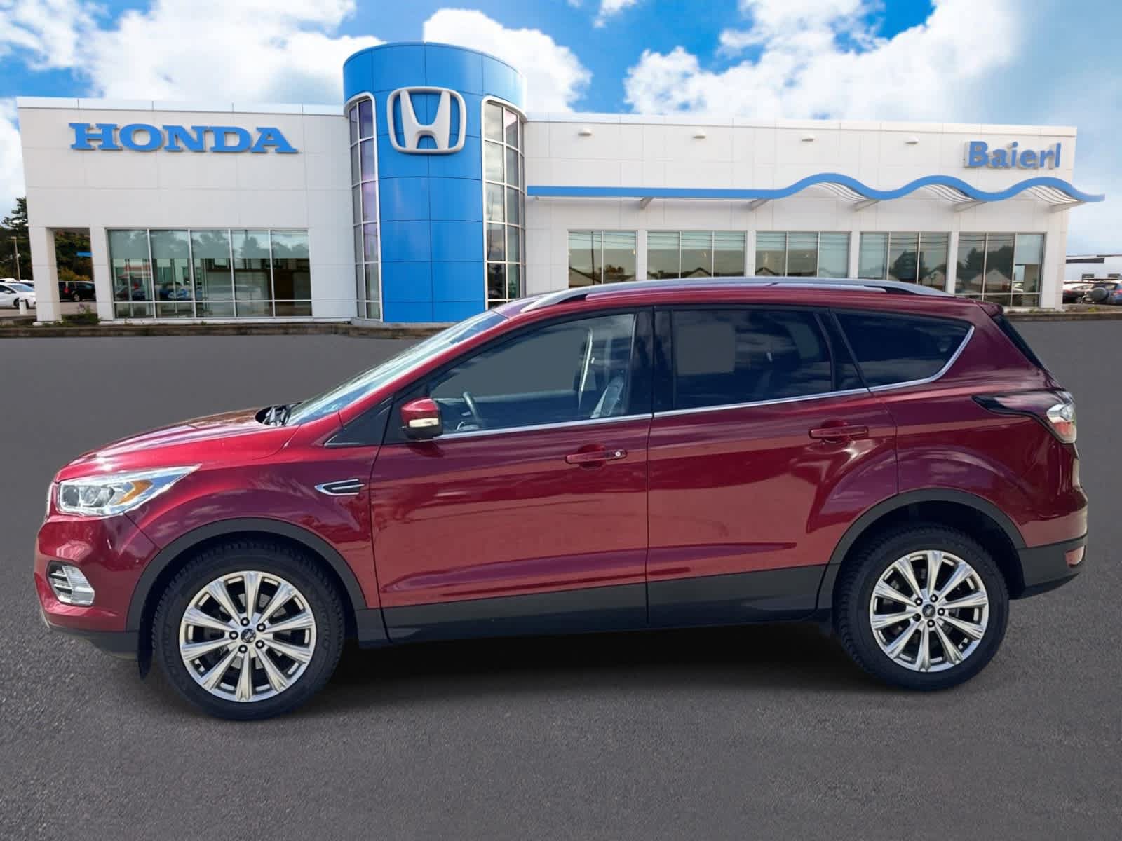 Used 2017 Ford Escape Titanium FWD image 2