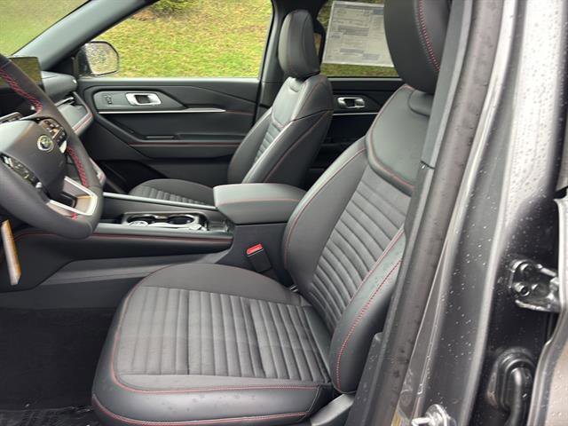 New 2026 Ford Explorer ST-Line w/ ST-Line Street Pack image 10