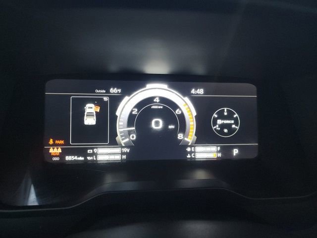 Used 2025 Toyota Tundra Platinum image 25