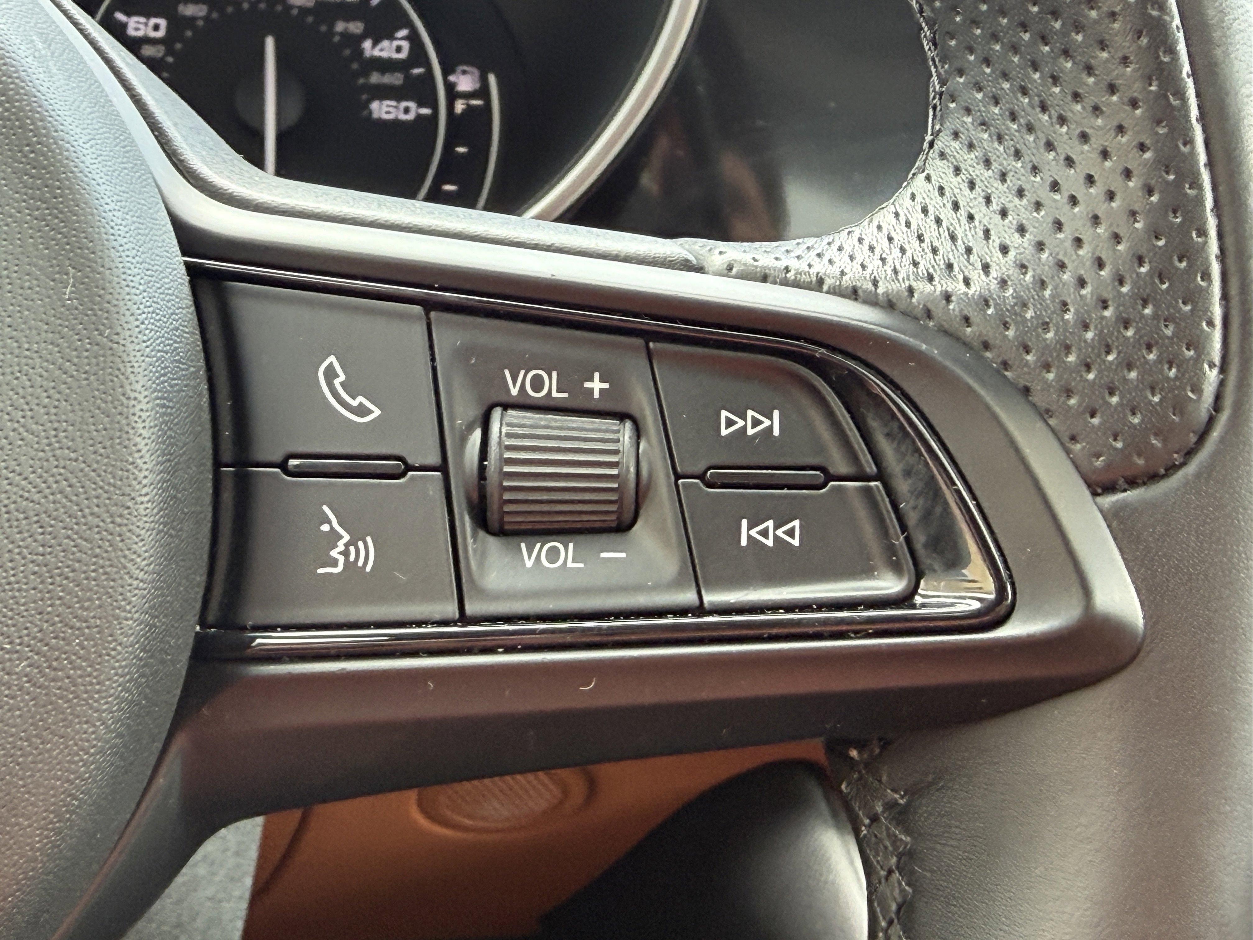 Used 2021 Alfa Romeo Giulia Ti w/ Active Assist 2 Package TI image 32