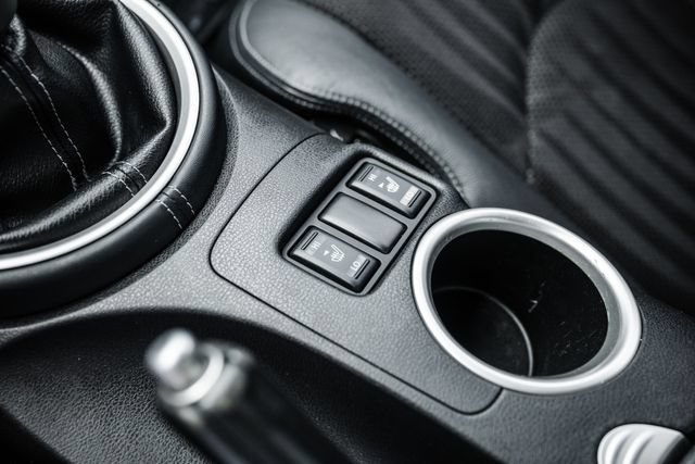 Used 2009 Nissan 370Z Touring RWD image 25
