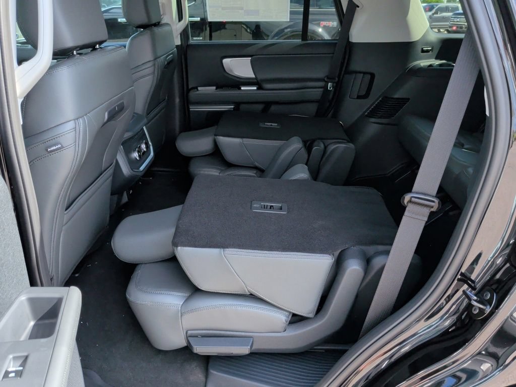 New 2026 Ford Expedition Active RWD image 37