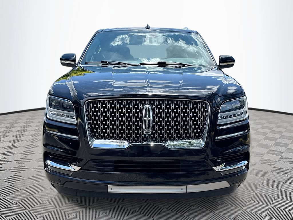 Used 2021 Lincoln Navigator Reserve AWD/4WD image 2